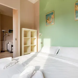  Appartamento Garibaldi District Cosy Studio