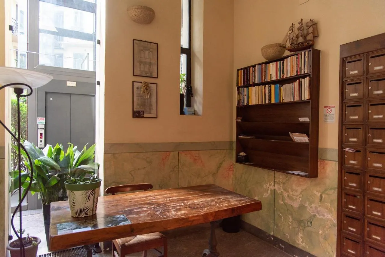 Youhosty - Ugo Bassi Milan Apartment